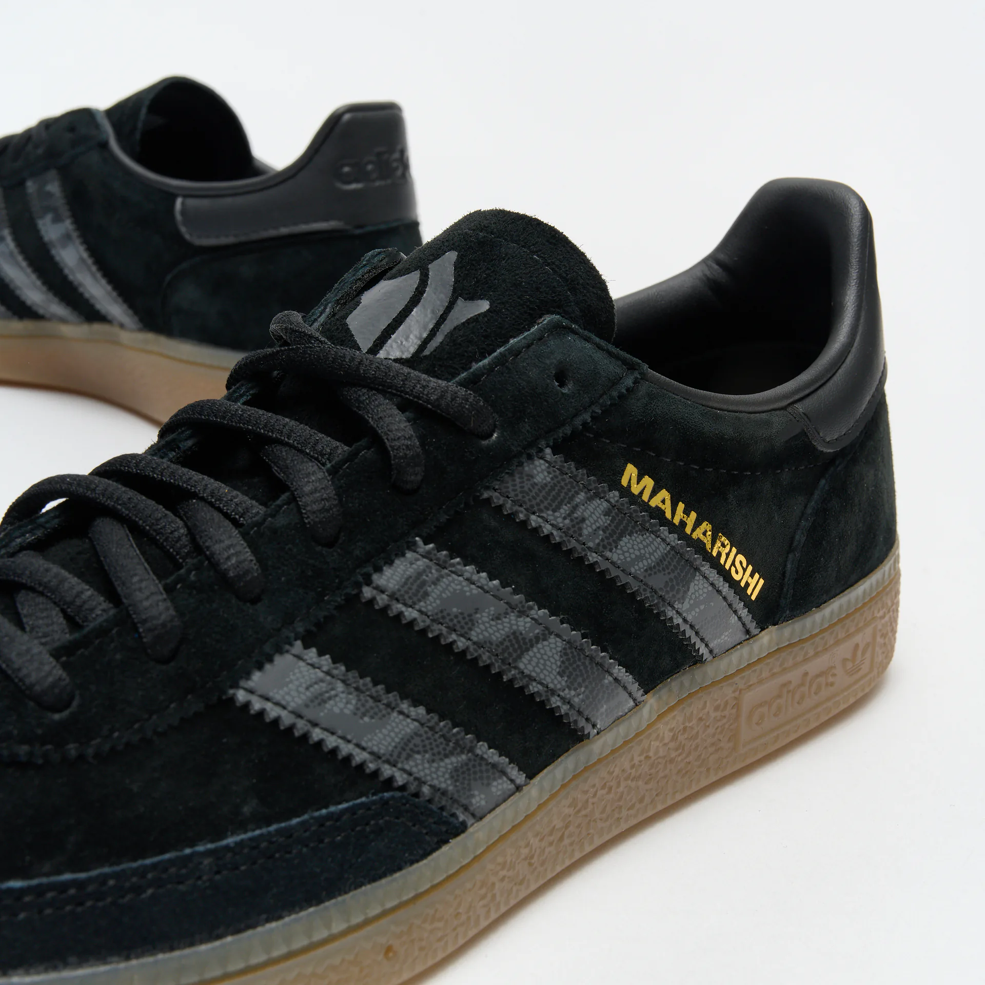 adidas X Arsenal FC X Maharishi Handball Spezial Sneaker Core Black/Carbon/Gum4